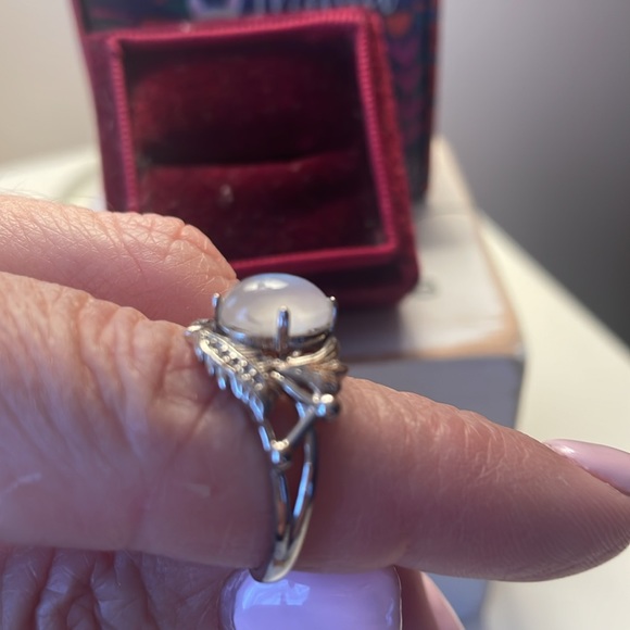Genuine Natural Imported Moonstone .925 Sterling Silver Ring - Picture 4 of 6